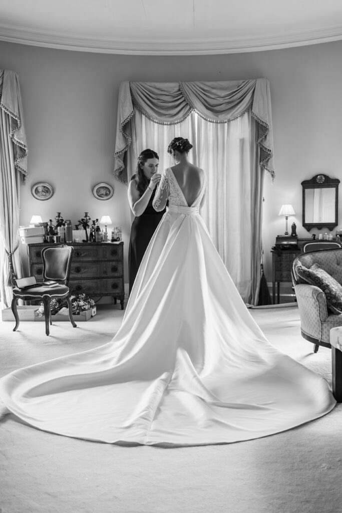 bride and her sister with last details